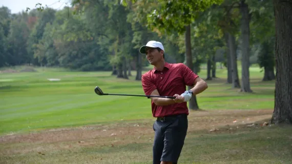 Jason Bataille medals in Mid-Amateur Qualifying at the Knoll