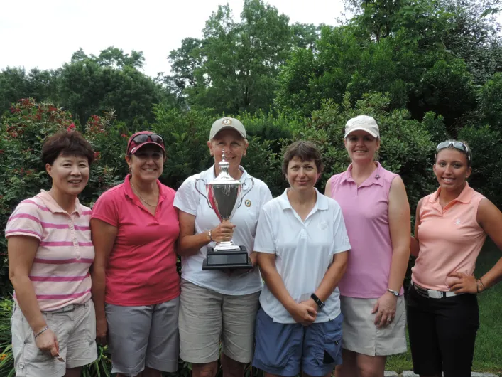 Perrotta Wins Women's Public-links Championship Title By One Shot